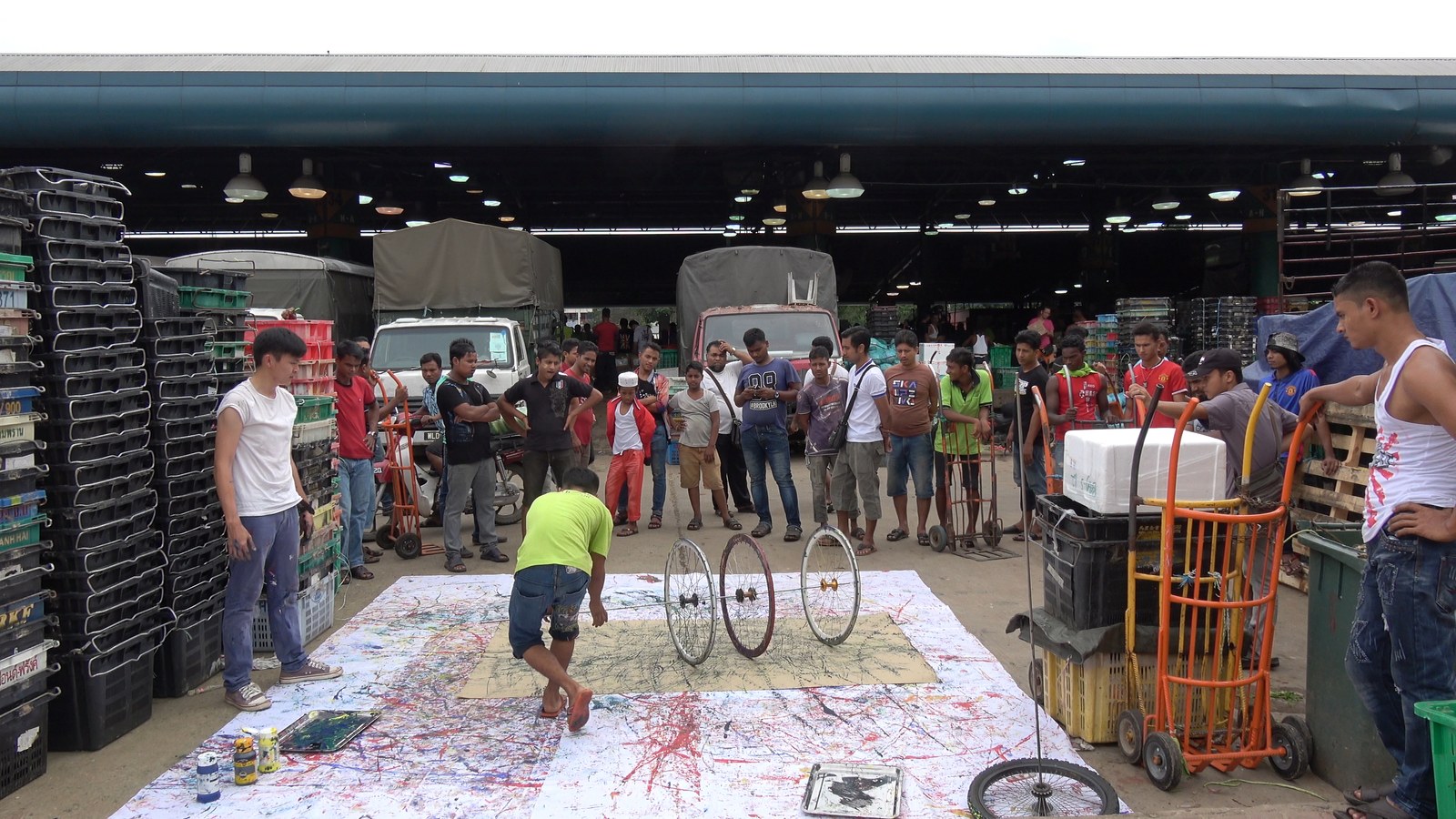 Pusat Bandar Utara Selayang, 160619 (6 Painters : 4 Wheels), 2016.