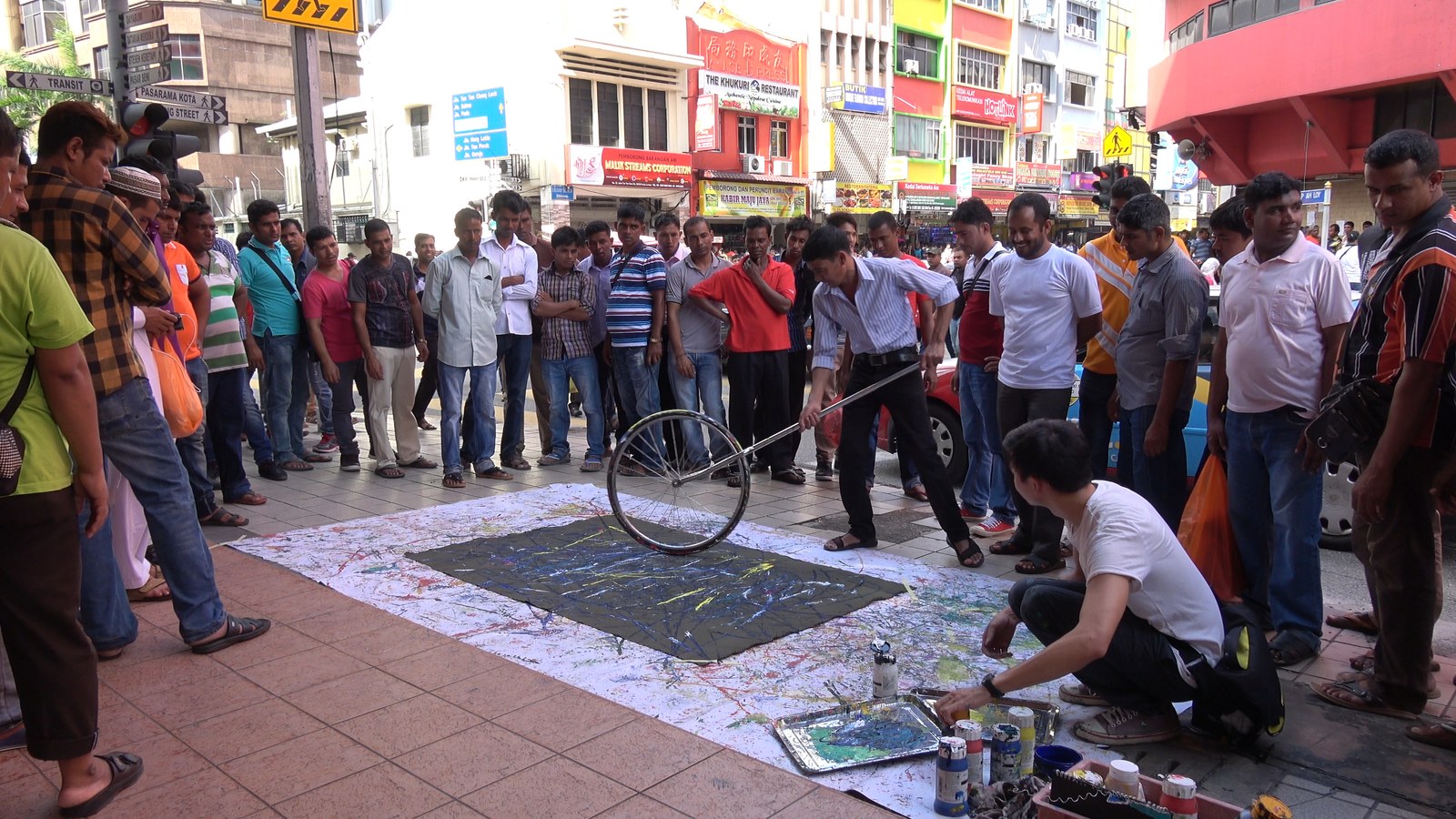 Jalan Yap Ah Loy, Kuala Lumpur, 160707 (6 Painters : 2 Wheels), 2016.
